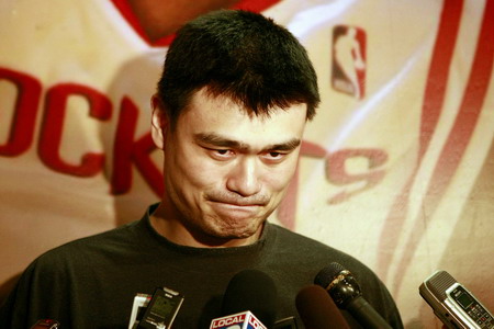 Yao to raise money for quake victims