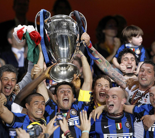 Inter Milan beat Bayern 2-0 to win Champions League