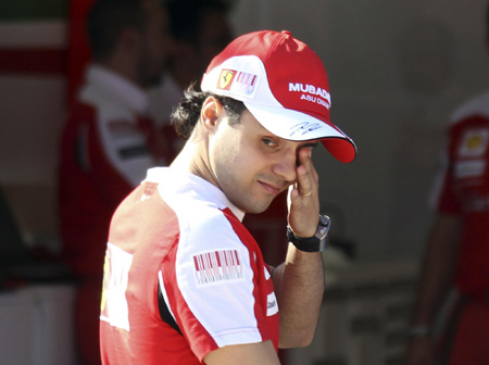 Ferrari say Massa likely to stay