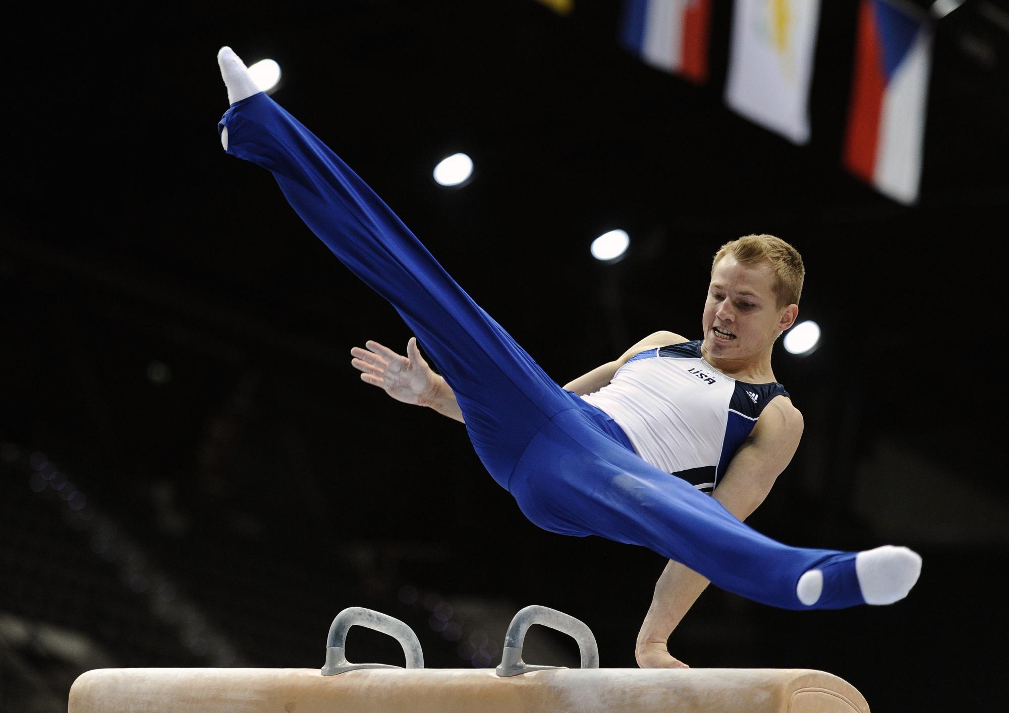 Men's power on the bars