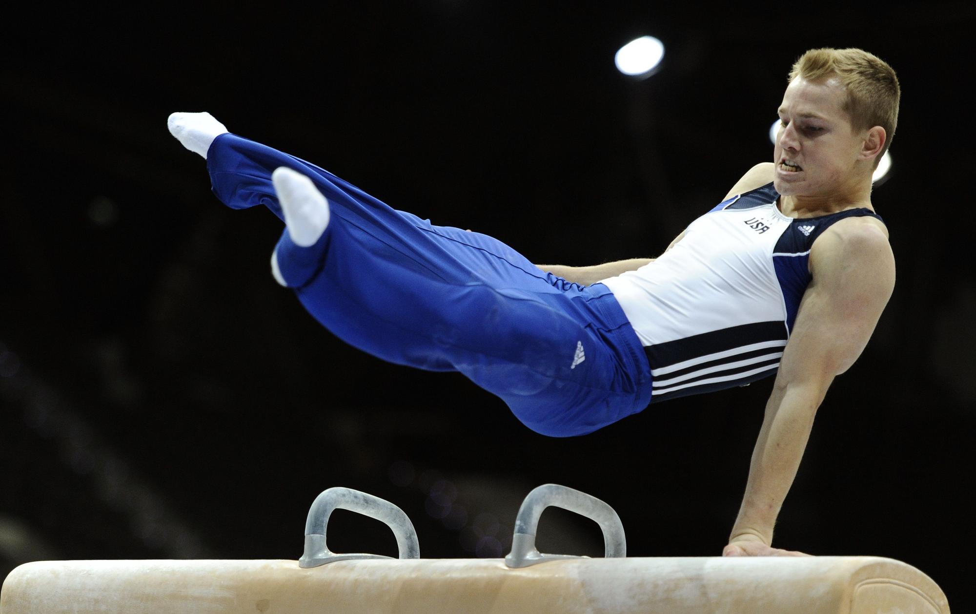 Men's power on the bars