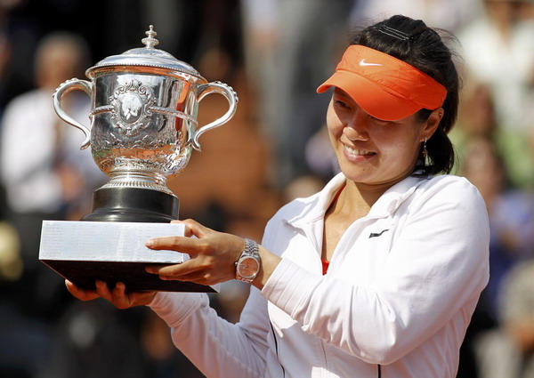 Li Na wins it all at Roland Garros