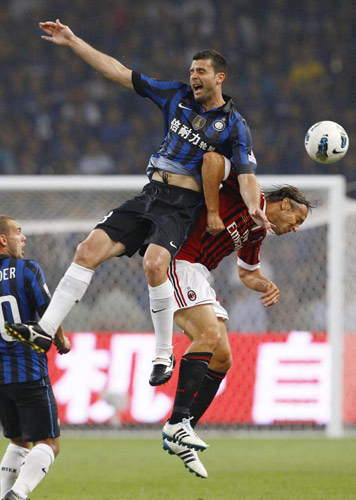 Milan edge out Inter in Super Cup