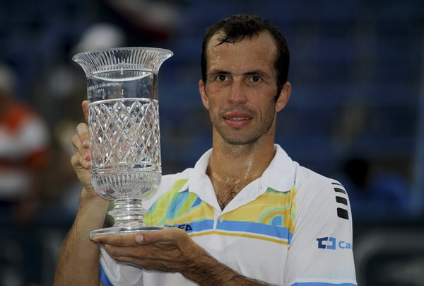 Stepanek upsets Monfils to win Washington title