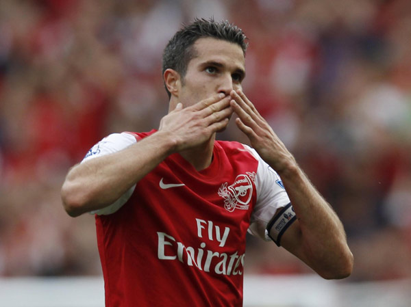 In-form Van Persie key for Arsenal's Greek test