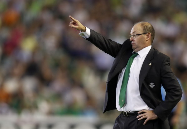 Real Betis coach Mel reveals literary bent