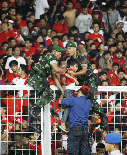 Two Indonesian fans die from SEA Games soccer final