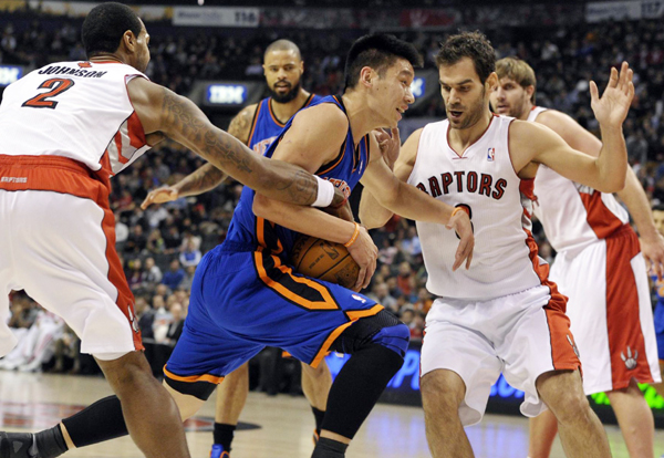 'Linsanity' touches down in star-struck Canada