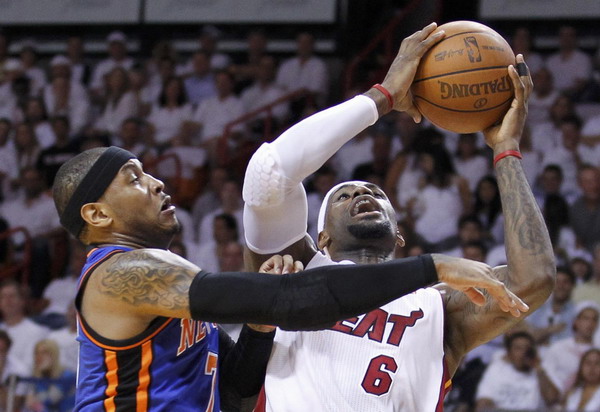 James scores 29, Heat oust Knicks 106-94