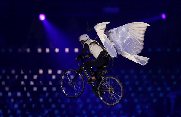 Highlights of London Olympic opening ceremony