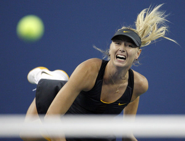 Sharapova shines after the rain delay