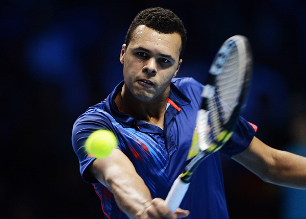 Berdych beats Tsonga to revive London hopes