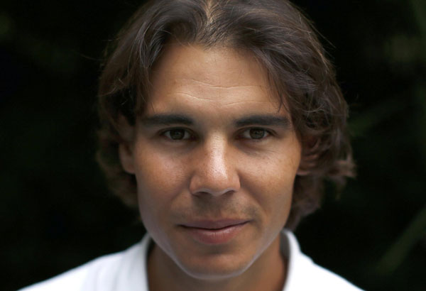 Recuperating Nadal back on practice court