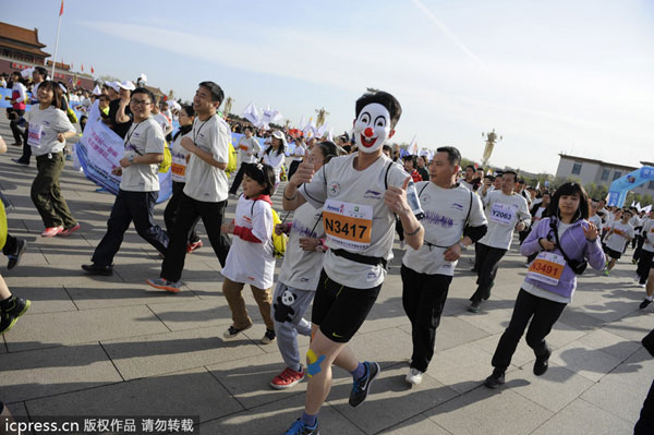 Beijing running festival attracts Ye Shiwen and 20,000 runners