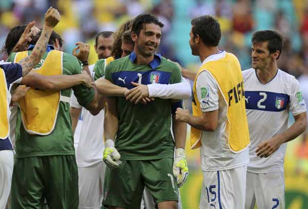 Italy takes 3rd place in shootout