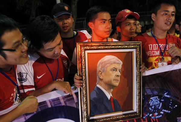 Arsenal caught up in row over Vietnam sponsor