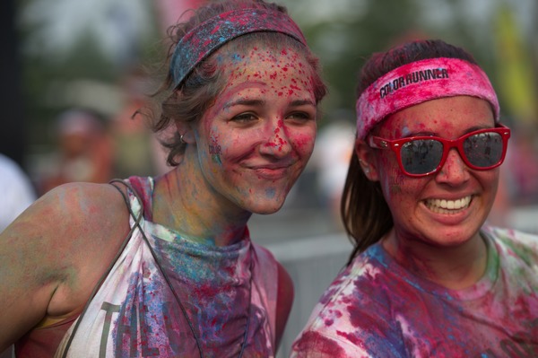 Color Run race held in Beijing