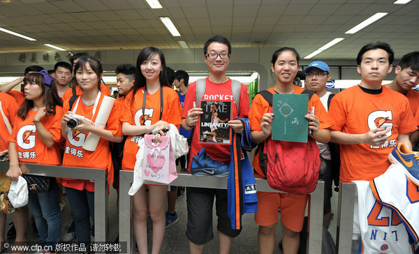 Jeremy Lin continues Asia tour in Shanghai