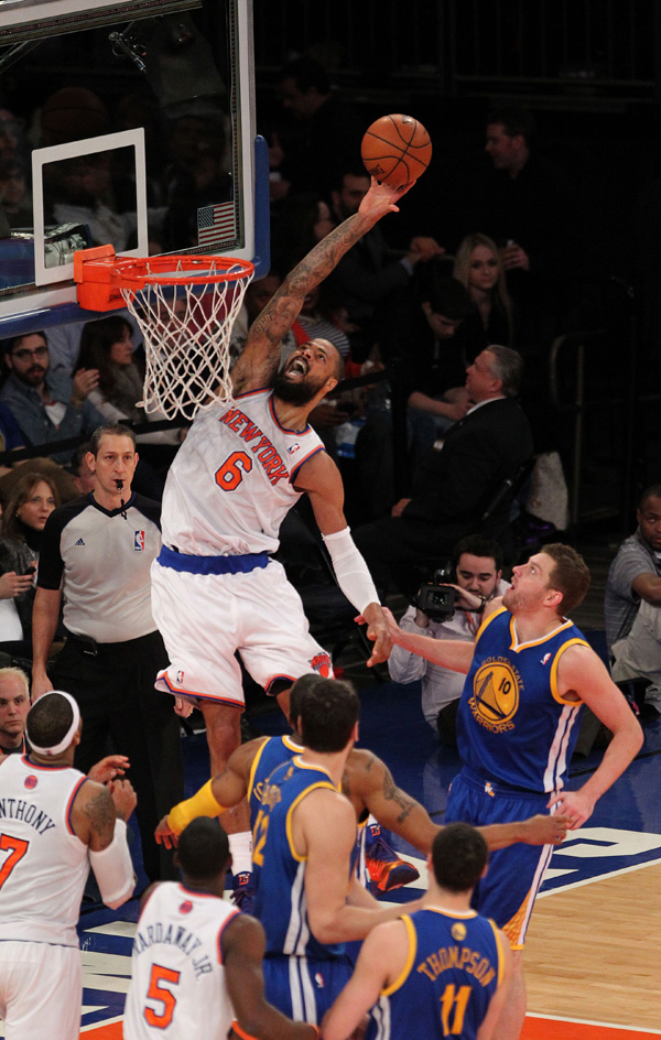 Stephen leads Warriors past knicks 126-103