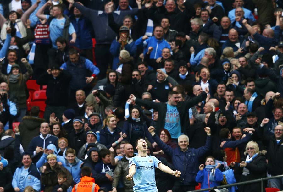 Magic moments help City sink Sunderland in League Cup final