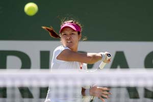 Li Na, Djokovic advance at Indian Wells