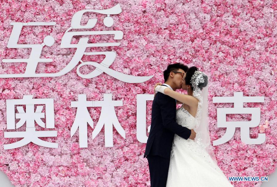 China's Olympic taekwondo champion gets married in East China