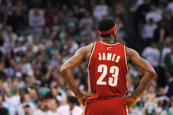 LeBron James undecided on jersey No 6 or 23