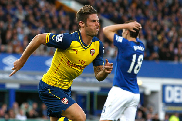 2 late goals secure Arsenal 2-2 draw at Everton
