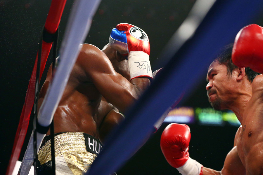 Mayweather beats Pacquiao by unanimous decision