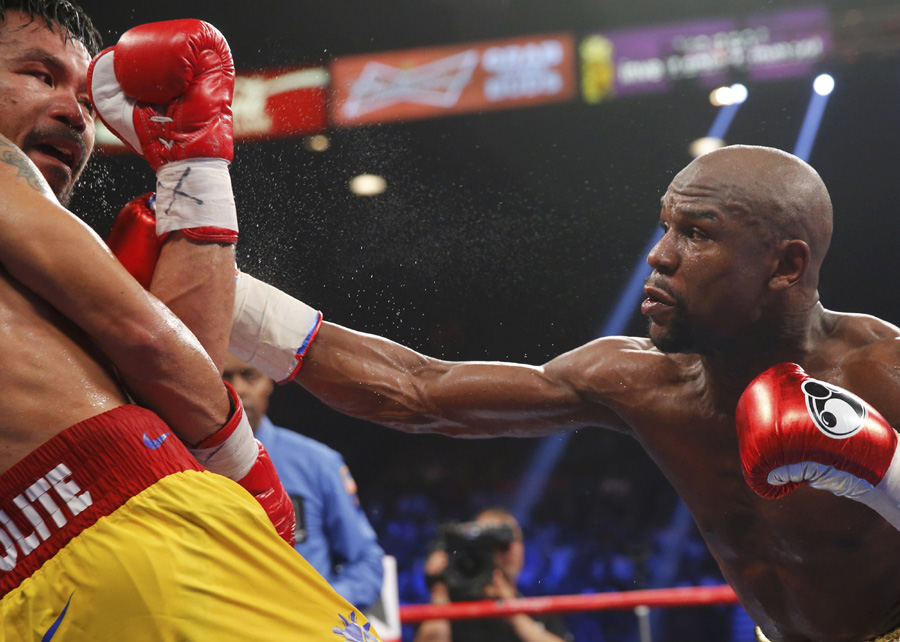 Mayweather beats Pacquiao by unanimous decision