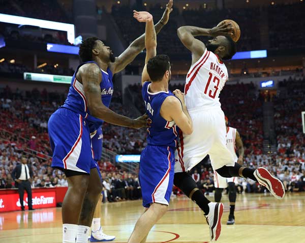 Griffin triple-double leads Clippers past Rockets