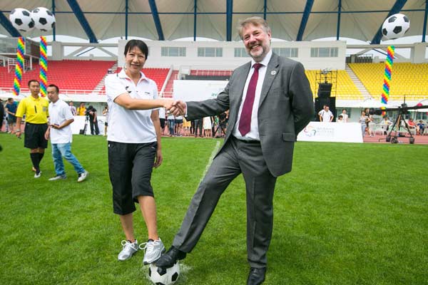 Youth soccer program connects Beijing school students with EPL