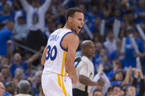 NBA MVP Curry scores 40 points, Warriors win opener