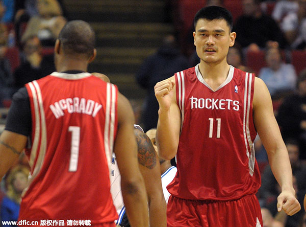 Yao, O'Neal introduced into Hall of Fame