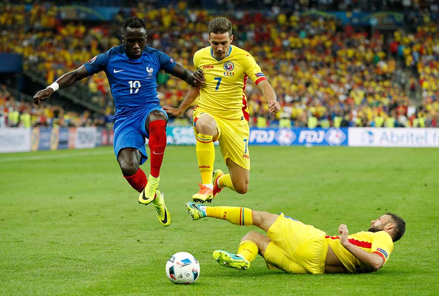 France 2-1 Romania: Euro 2016 opening game