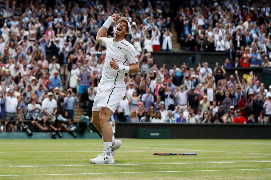 Murray wins second Wimbledon title