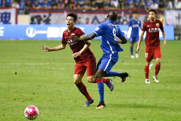 Demba Ba receives apology from Chinese opponent for horrible accident
