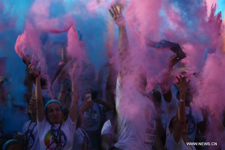 Color Run kicks off in Brazil