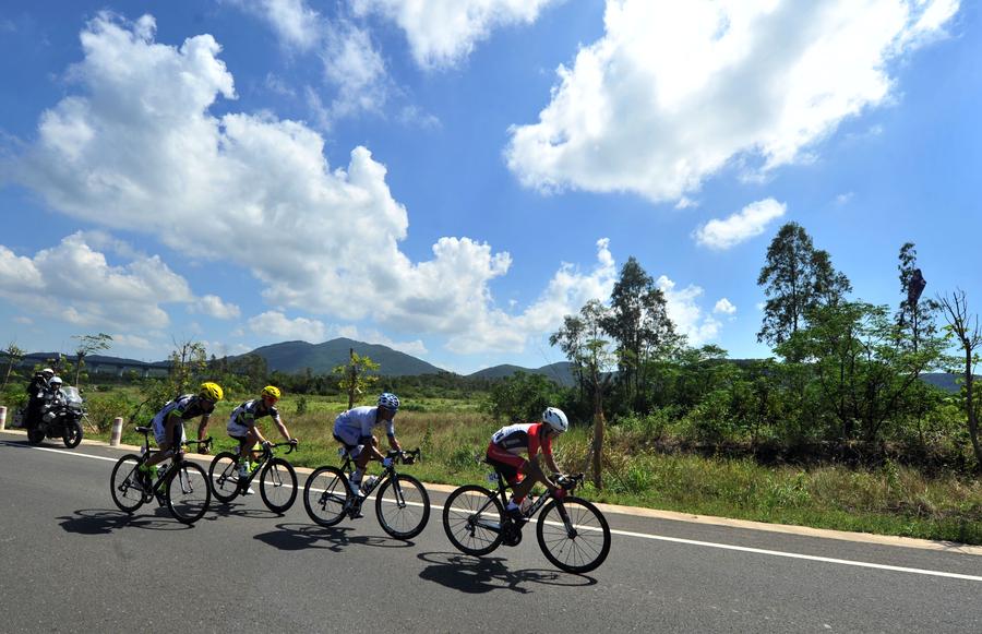 Cyclists compete during 2016 Tour of Hainan Intl Road Cycling Race