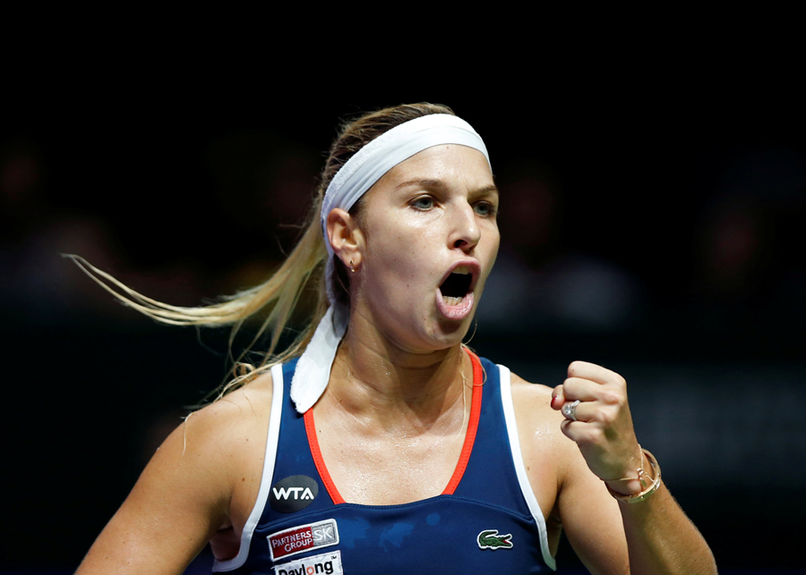 WTA debutante Cibulkova crowned, Vesnina and Makarova win doubles