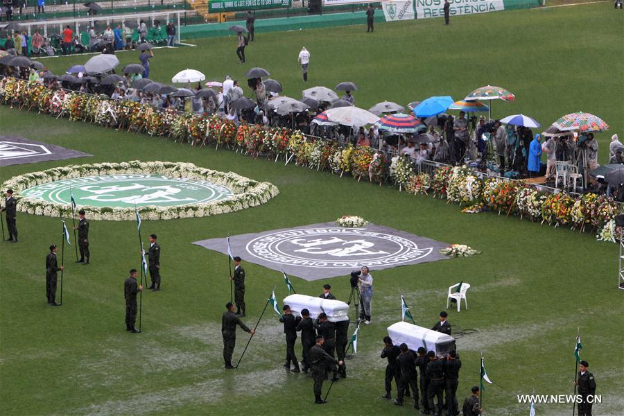 Brazil holds mass funeral for slain members of Chapecoense