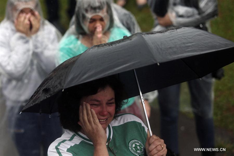 Brazil holds mass funeral for slain members of Chapecoense