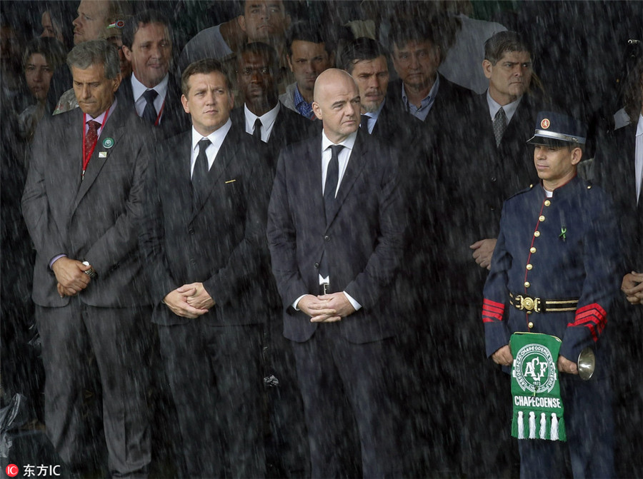 Brazil pays respects to Chapecoense in moving memorial