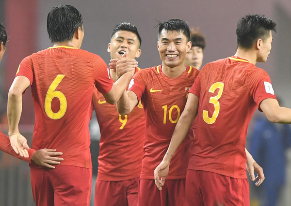 China edges South Korea 1-0 to keep World Cup hope alive