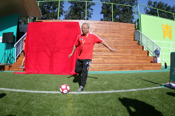 Summer youth soccer camp kicks off