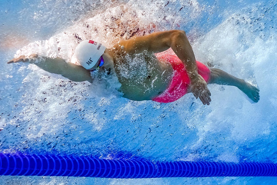 Chinese swimmers create waves at Worlds