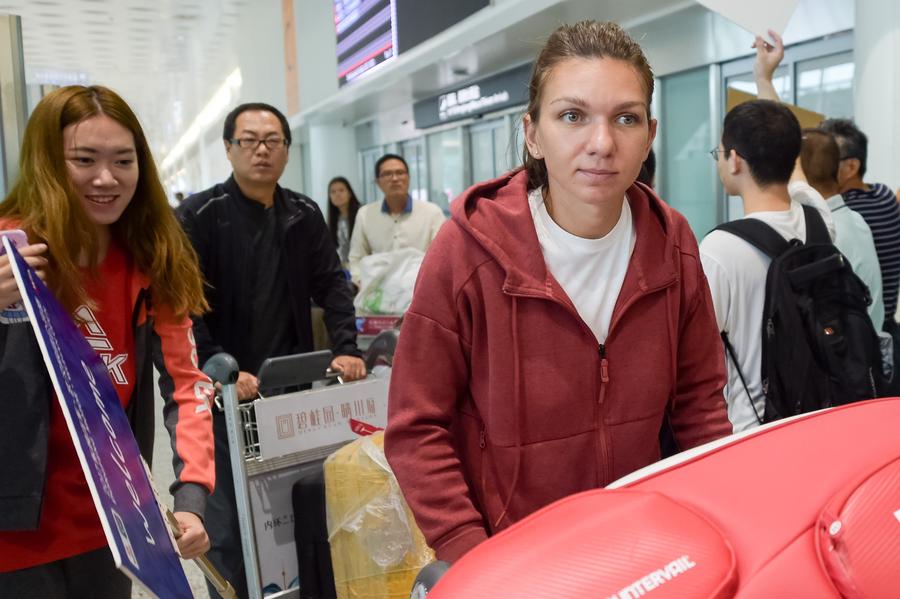 Players arrive in Wuhan to attend tennis tournament