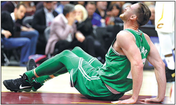 Gordon Hayward Fractures Ankle, Leg vs. Cavaliers, Stretchered off