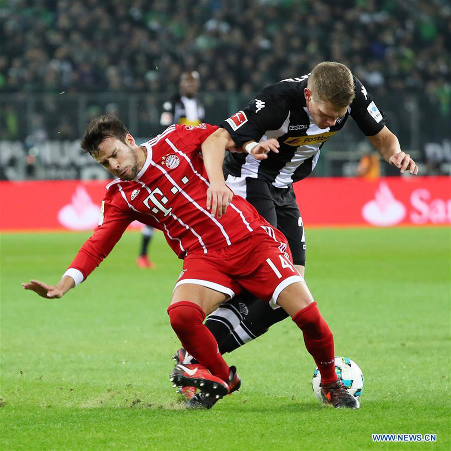 German Bundesliga: Monchengladbach beats Bayern 2-1