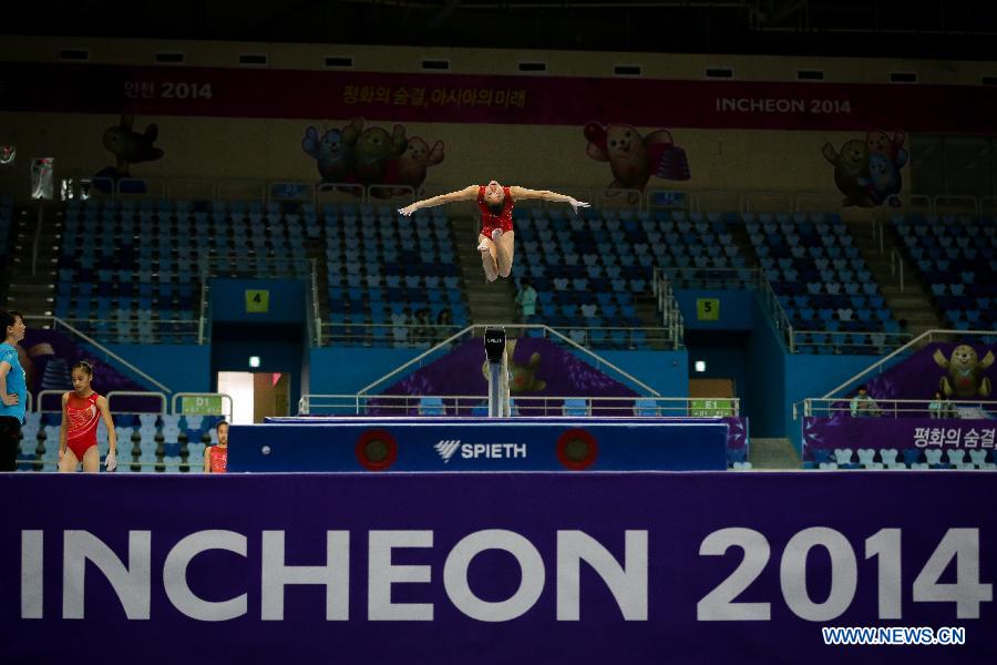 Chinese gymnastics team trains in Incheon